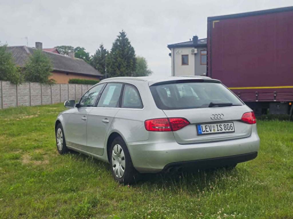 Audi A4 B8 Avant ! Gotowy do jazdy ! Turek - zdjęcie 4