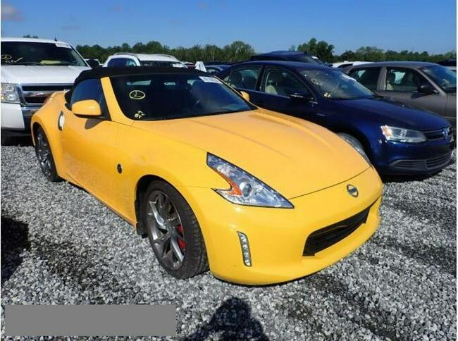 Nissan 370 Z 2017, 3.7, BASE, porysowany lakier Warszawa - zdjęcie 2