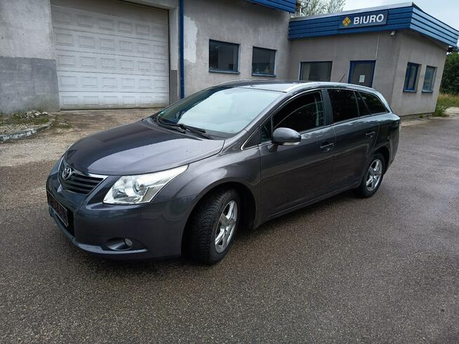 Toyota Avensis Bezwypadkowy, dok. przebiegu, stan BDB Janów Lubelski - zdjęcie 2