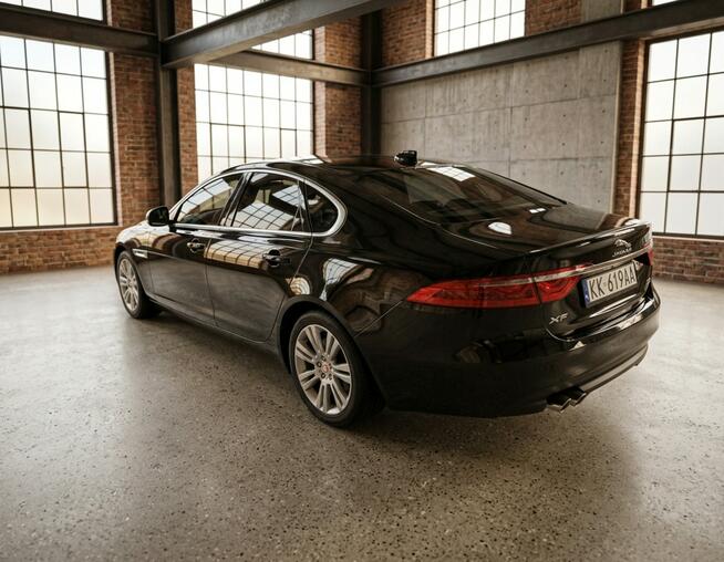 Jaguar XF Bezwypadkowy stan bdb Kraków - zdjęcie 5