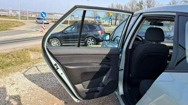 Kia Carens 2.0 CVVT 145 koni Klimatyzacja możliwa ZAMIANA Rawa Mazowiecka - zdjęcie 9