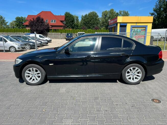 BMW E90 2.0 Diesel 2011 rok  Ładny Zadbany Samochód Białogard - zdjęcie 6