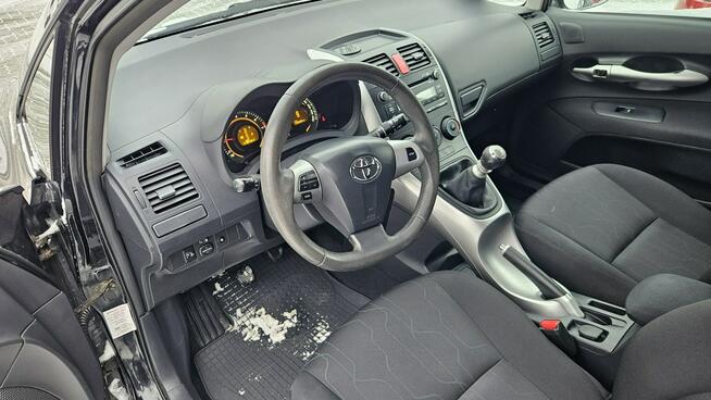 Toyota Auris Warszawa - zdjęcie 5