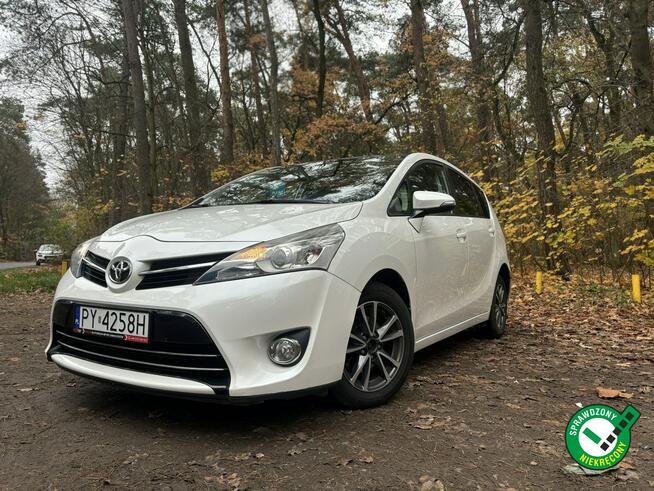 Toyota Verso Rezerwacja Poznań - zdjęcie 1