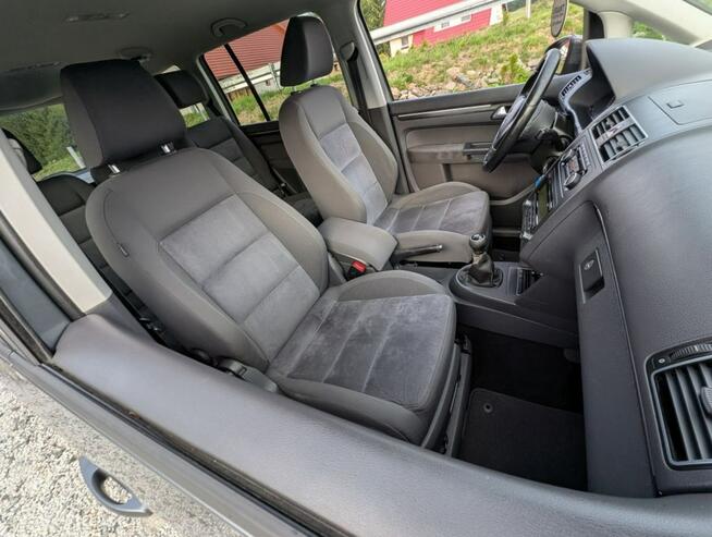 Volkswagen Touran TDi auto bez korozji Highline Kamienna Góra - zdjęcie 5