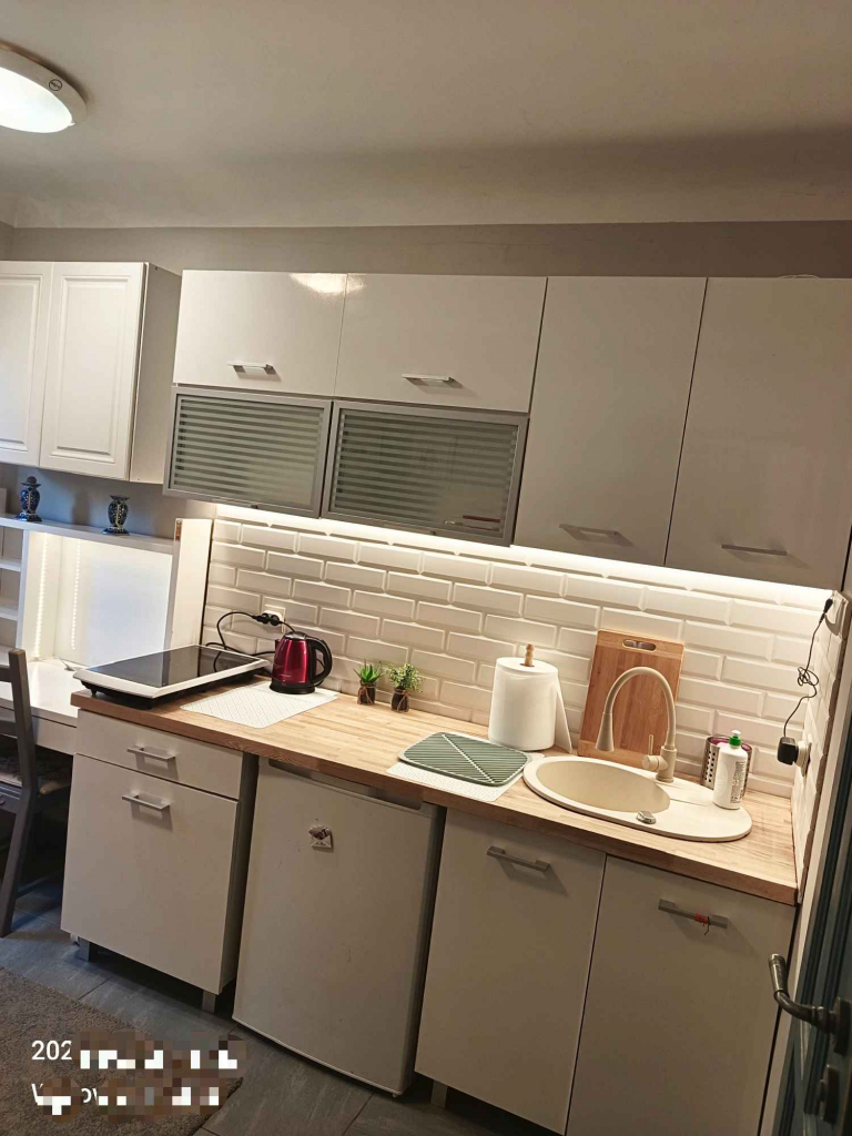 Do wynajęcia mikrokawalerka w sercu starej Saskiej Kępy Praga-Południe - zdjęcie 1