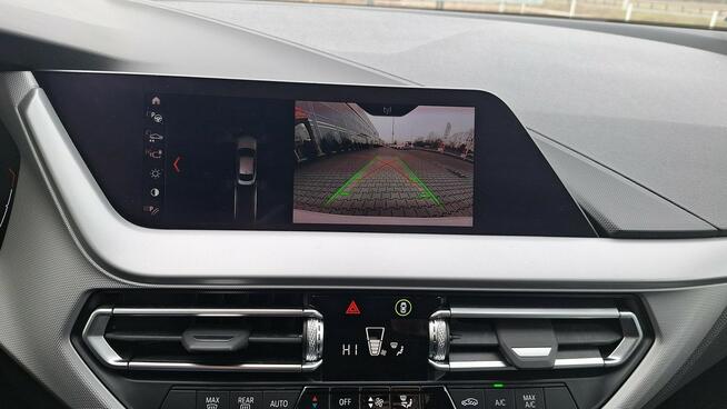 BMW 216d Advantage aut Swarzędz - zdjęcie 12