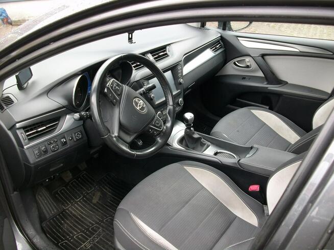 Toyota Avensis Z gazem/ II Właściciel /Hak / 1.8 benzyna /108 KW Katowice - zdjęcie 5