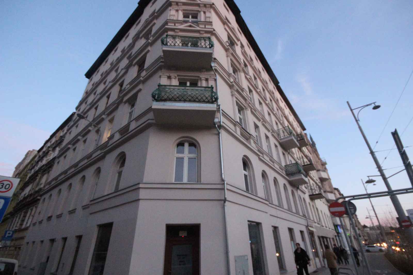 2pok, 42met, okolice Nobla ROZKŁAD/PIWNICA (Wrocław) Śródmieście - zdjęcie 1