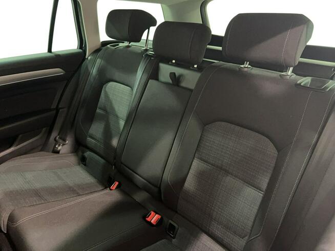 Volkswagen Passat 1.5 TSI EVO Business DSG Kombi Warszawa - zdjęcie 12