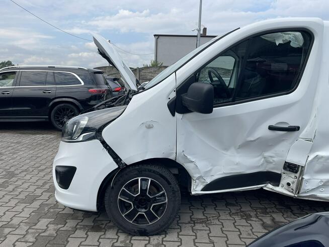 Opel Vivaro Klimatyzacja 9 osobowy Czujniki parkowania125KM Gliwice - zdjęcie 5