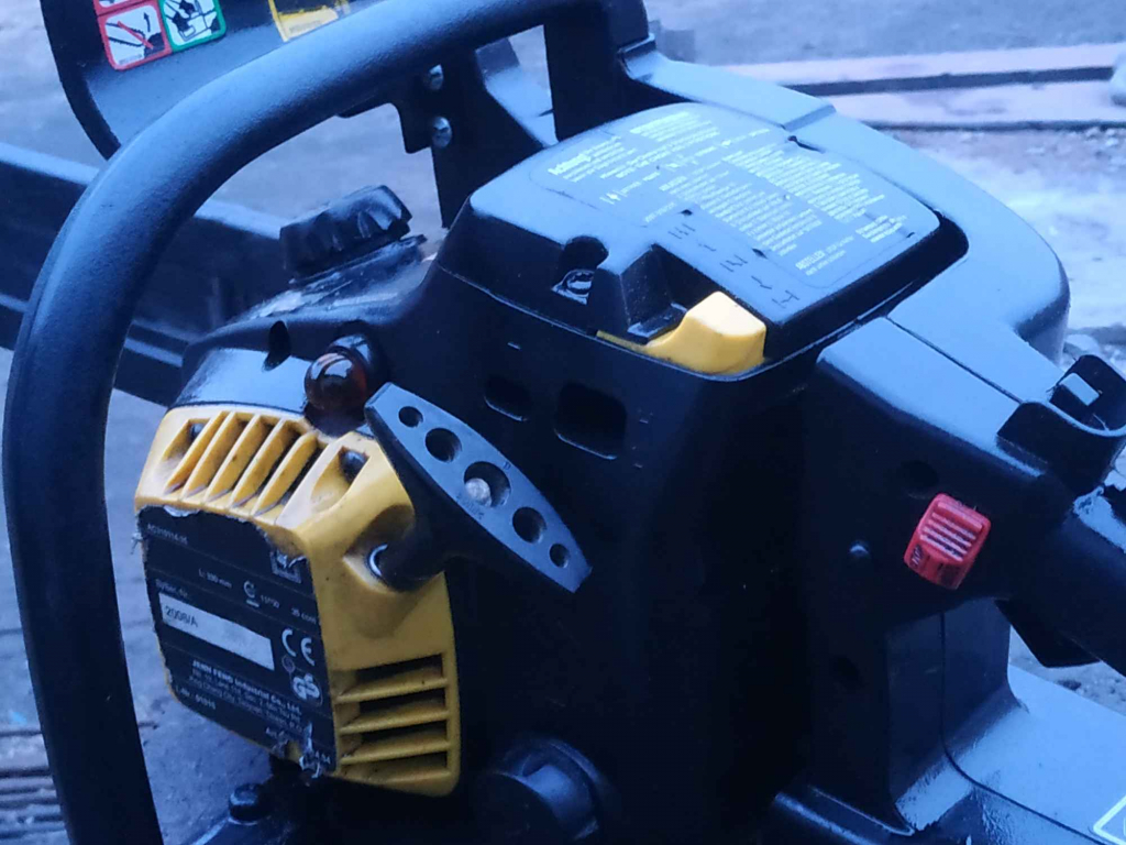 Sprzedam piłę spalinową Talon CS 38 Stare Sierzputy - zdjęcie 1