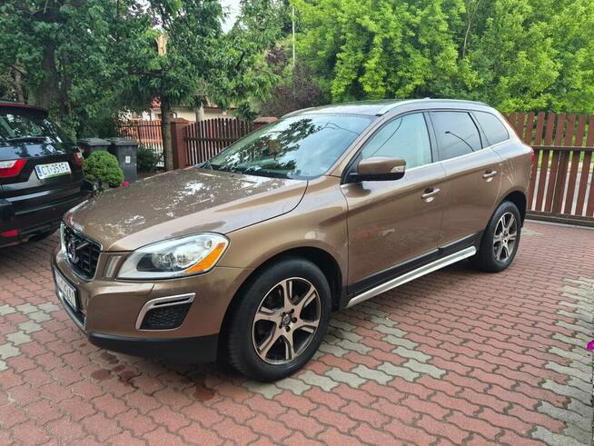 Volvo XC 60 2.4 D 215 KM z polskiego salonu Toruń - zdjęcie 1