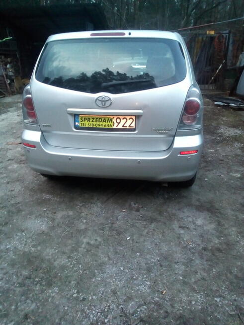 Toyota Corolla Verso 2.0/ d4d  7 OSOBOWA Emów - zdjęcie 2