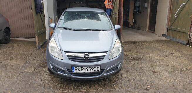 Opel corsa D 1.0 2009r zarejestrowany opłacony oc pt Żurawica - zdjęcie 1