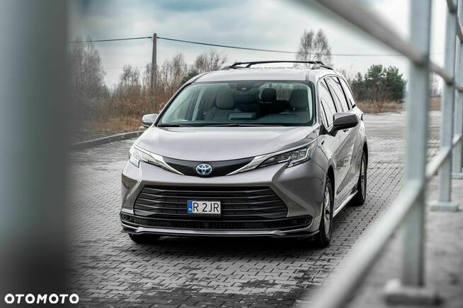 Toyota Sienna 2.7 LE Bogato wyposażona / 2.5 Hybryda Ropczyce - zdjęcie 1