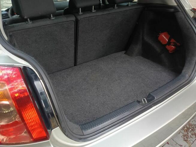 Toyota Corolla E12 1.4 Benzyna | 2004 r. | Niezawodna Libertów - zdjęcie 6