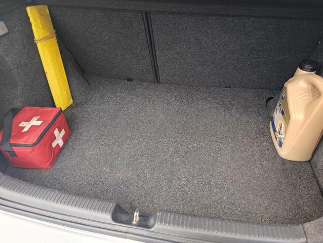 Na sprzedaż Toyota Corolla z 2004 Płock - zdjęcie 5