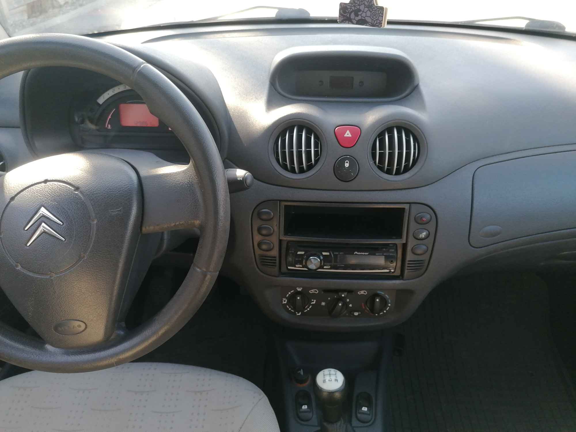 sprzedam citroen c3 2005 rok benzyna 1.4 Rawa Mazowiecka - zdjęcie 9