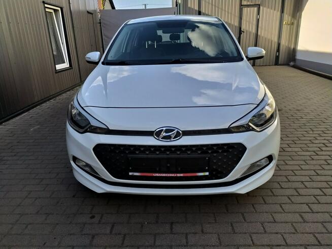 Hyundai i20 1.2 Benzyna  Grzane Fotele  i Kierownica Zarejestrowany Strzała - zdjęcie 11
