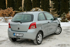 Toyota Yaris 69KM Klimatyzacja Isofixy Hak Ostrów Mazowiecka - zdjęcie 8