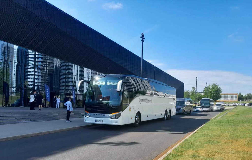 Wynajem autokarów Katowice, Przewóz osób, Autobus na wycieczkę Katowice - zdjęcie 1