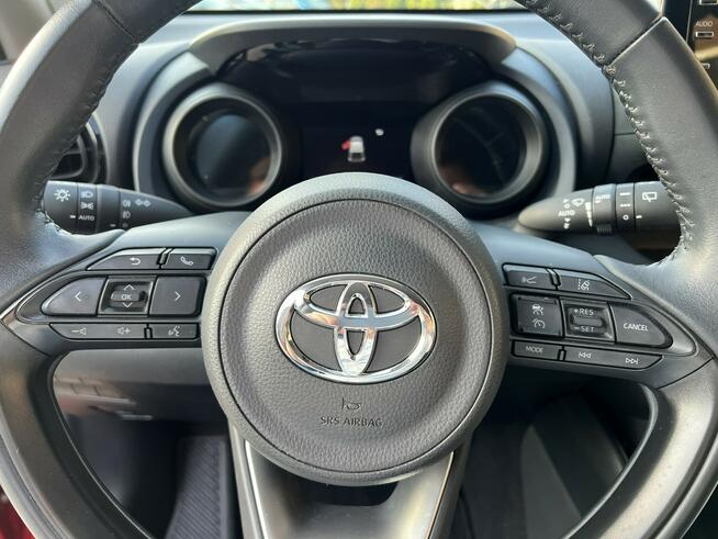 Toyota Yaris 1,5 125KM  Klimatyzacja  Kamera Orzech - zdjęcie 12