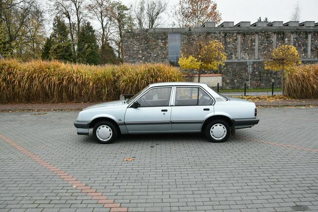 Opel Ascona SEDAN 1.6 BENZYNA 75KM 1986r. 138tkm 5 biegów POLECAM Kampinos - zdjęcie 3