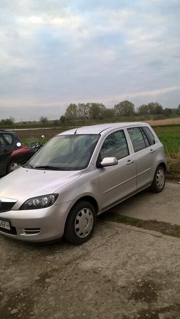 Mazda 2 1.4 Active 2007 · 185469km · 1 388 cm3 · Benzyna Zastów - zdjęcie 5