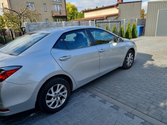 Sprzedam Toyote Corolle 1.6 benzyna 2017r 132km Radomsko - zdjęcie 7