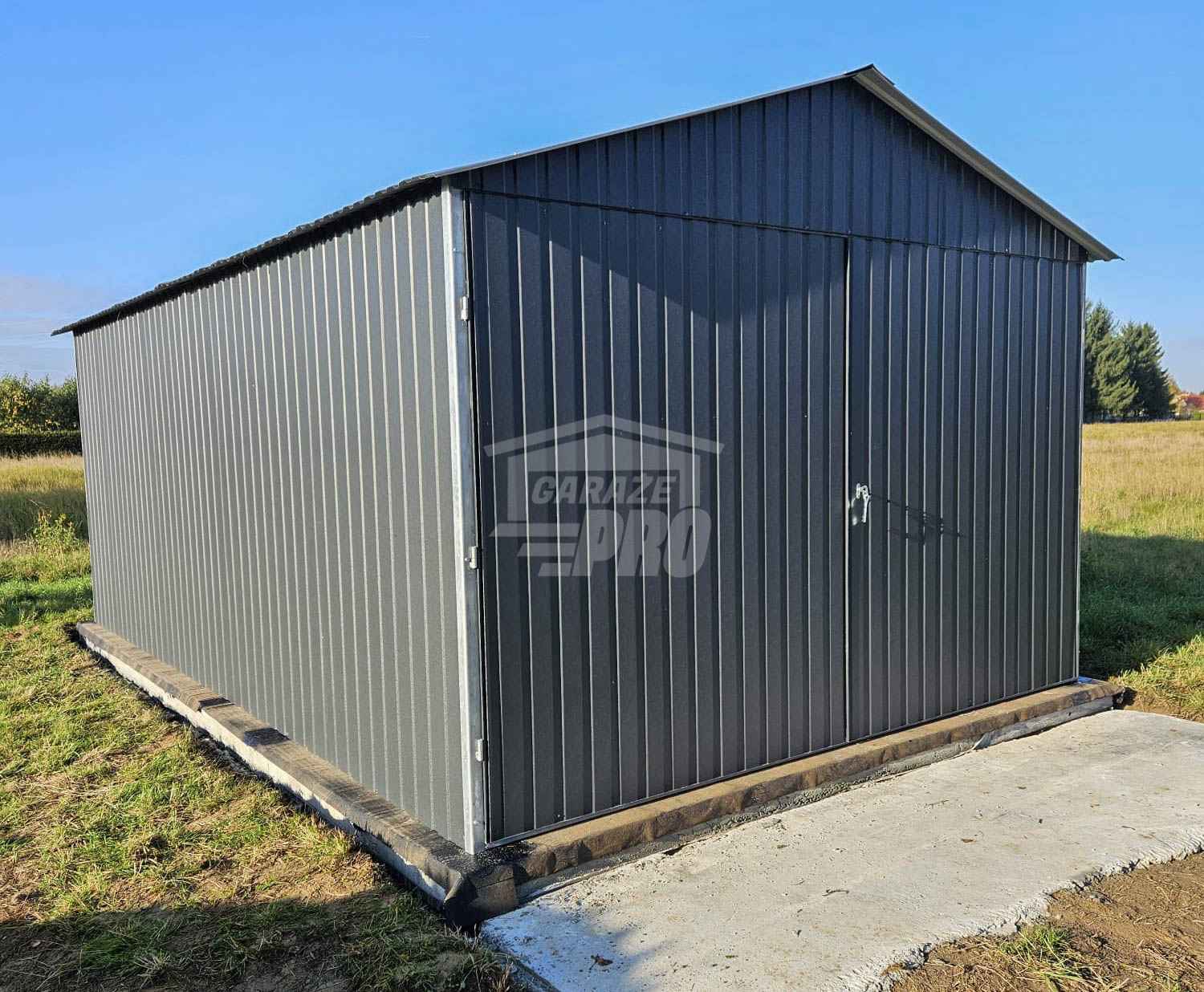 Garaż blaszany 3x6 Brama dwuskrzydłowa - antracyt - dach GP630 Śródmieście - zdjęcie 2