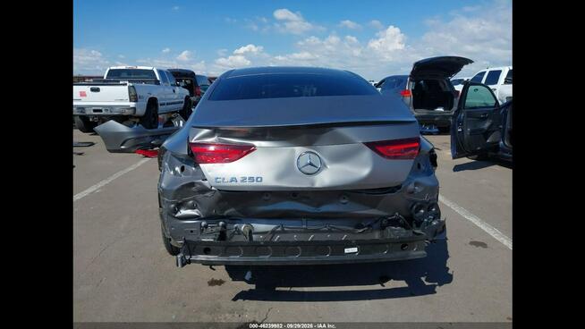 Mercedes CLA 250 4Matic / pakiet AMG / niski przebieg Tarnów - zdjęcie 7