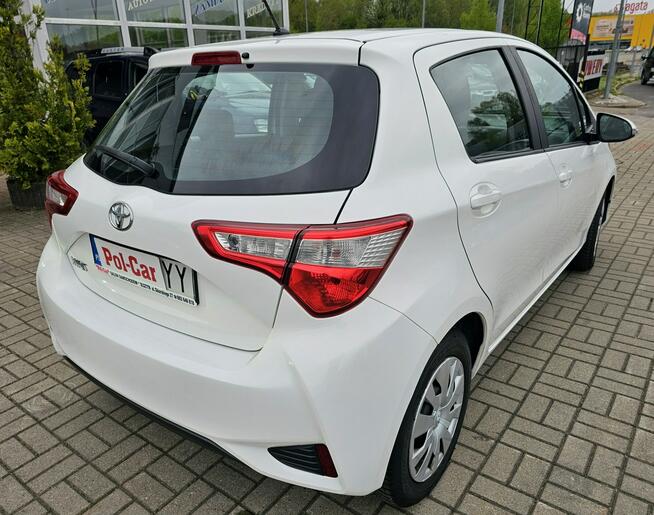 Toyota Yaris Ostrzeganie przed kolizji, kontrola pasa ruchu,nowe opony Olsztyn - zdjęcie 10