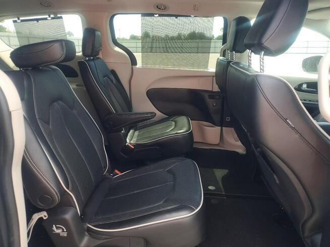 Chrysler Pacifica LIMITED / Benzyna / niski przebieg Cieszyn - zdjęcie 11