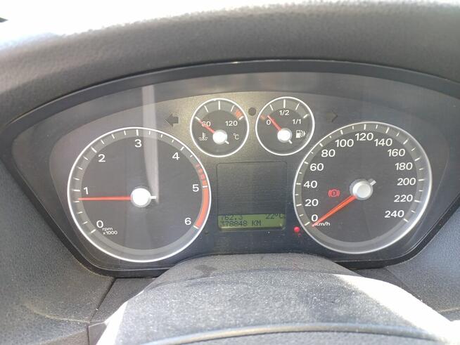 Ford Focus 1.8 TDCi MR05 2006 r. Częstochowa - zdjęcie 4