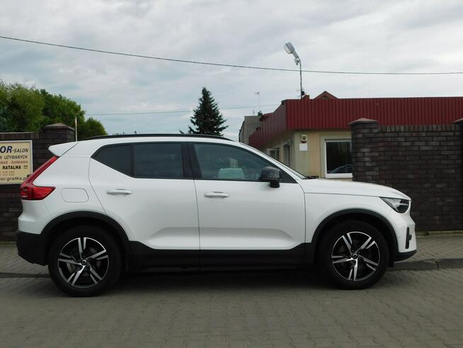 Volvo XC 40 2.0B3 BEZWYPADKOWY Black Edition Model 2024r Żyrardów - zdjęcie 5