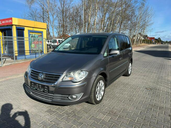 Volkswagen Touran 2008 rok 2.0 Diesel 140KM  Ładny Zadbany Samochód Białogard - zdjęcie 1