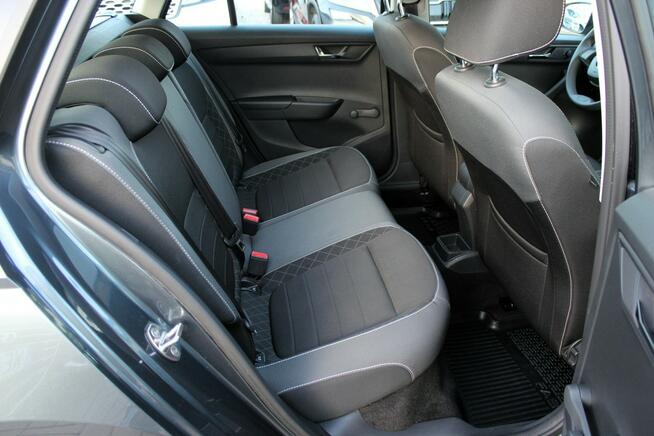 Škoda Fabia Ambition FV23% SalonPL ASO 1.0TSI 95KM LED Gwarancja Sokołów - zdjęcie 11