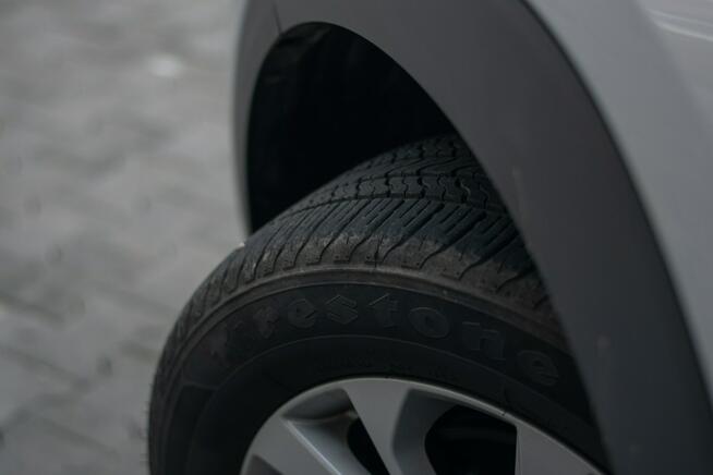 Hyundai Tucson• 2.0 benzyna•niski przebieg Grodzisk Mazowiecki - zdjęcie 9