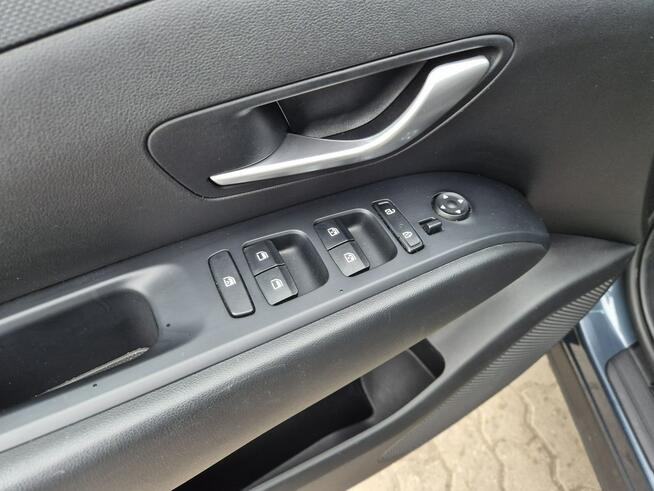 Hyundai Tucson 1.6 T-GDI 150 KM 2WD 6 MT Wersja Modern SalonPL FV23% Poznań - zdjęcie 12