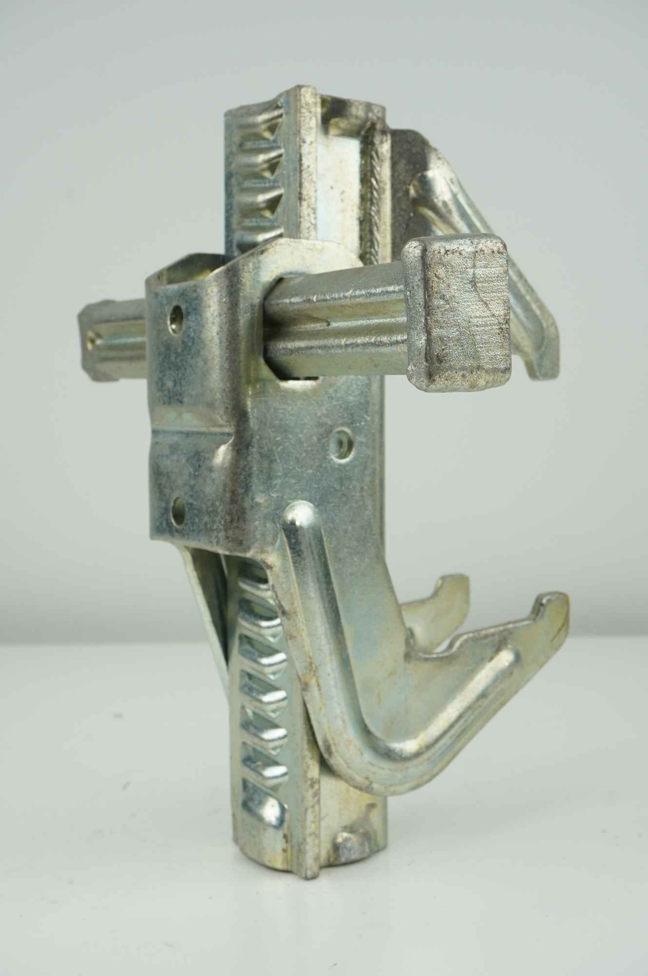 Zamek szalunkowy typ PERI Bałuty - zdjęcie 2