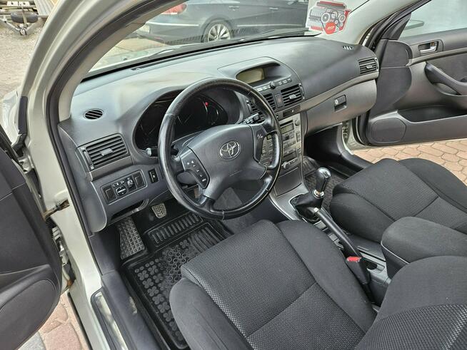 Toyota Avensis Zdrowa Niezawodna Serwisowana z Klimą Kisielice - zdjęcie 8