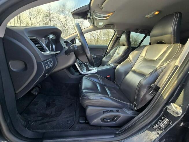 Volvo V60 Bezwypadkowy serwisowany zarejestrowany Wólka Mińska - zdjęcie 9