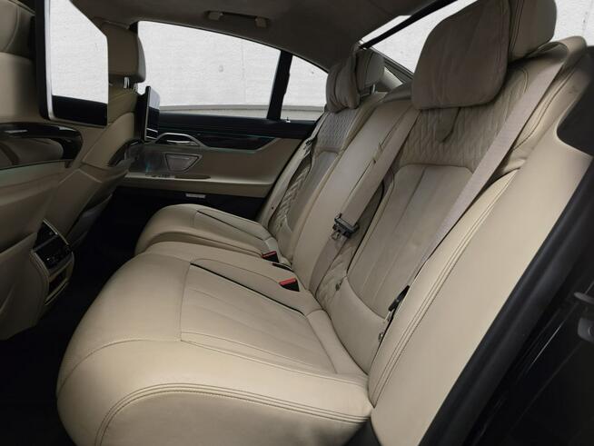 BMW 750 Komorniki - zdjęcie 12