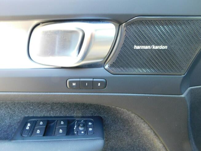 Volvo XC 40 1,5T4 z Gwarancją Bezwypadkowy Model 2024r Żyrardów - zdjęcie 10