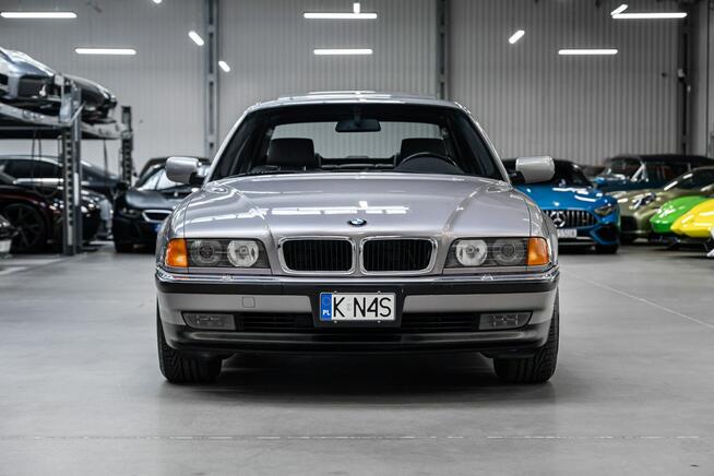 BMW 740 Oryginał. Bezwypadkowa. Niski przebieg. Węgrzce - zdjęcie 3