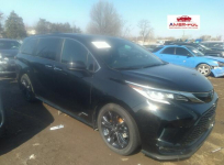 Toyota Sienna 2021, XSE, porysowany lakier