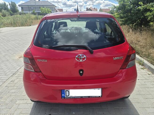 Toyota Yaris 2010rok!LIFT!1.0 VTT-i!5 Dzwiowy!Klimatyzacja! Legnica - zdjęcie 4