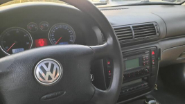 Volkswagen Passat 1.9 130km Goszczyn - zdjęcie 3