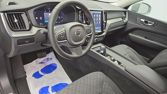 Volvo XC 60 2.0 Momentum Pro 2WD ! Z Polskiego Salonu ! Faktura VAT ! Warszawa - zdjęcie 9